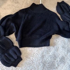 Cropped Knit Turtleneck Sweater With Oversized Puff Sleeves in Black Size L